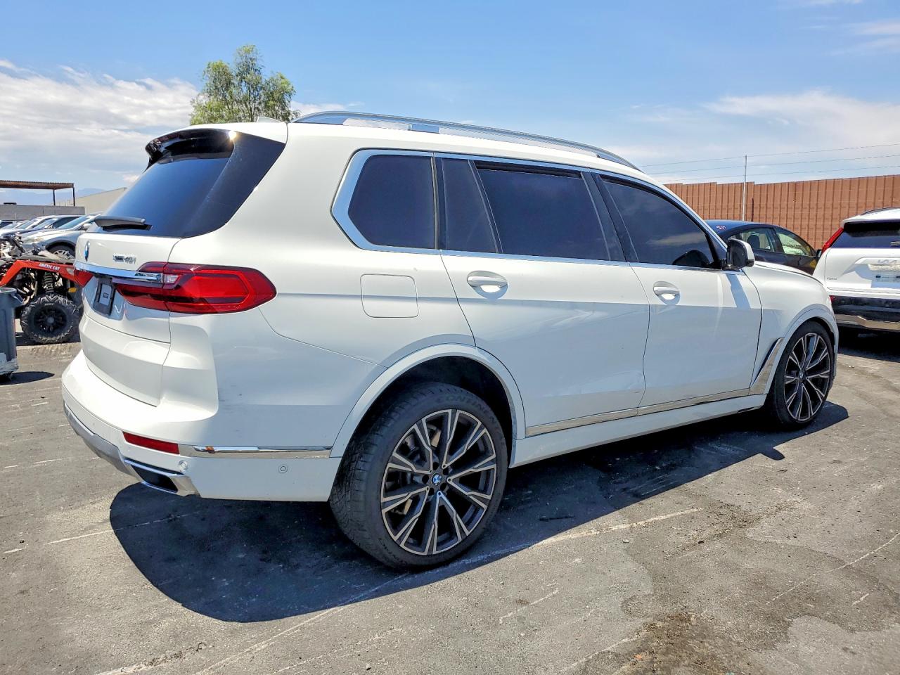 2022 BMW X7 XDRIVE40I photo 5