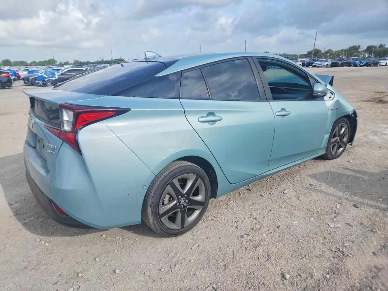 2019 TOYOTA PRIUS LIMITED photo 3