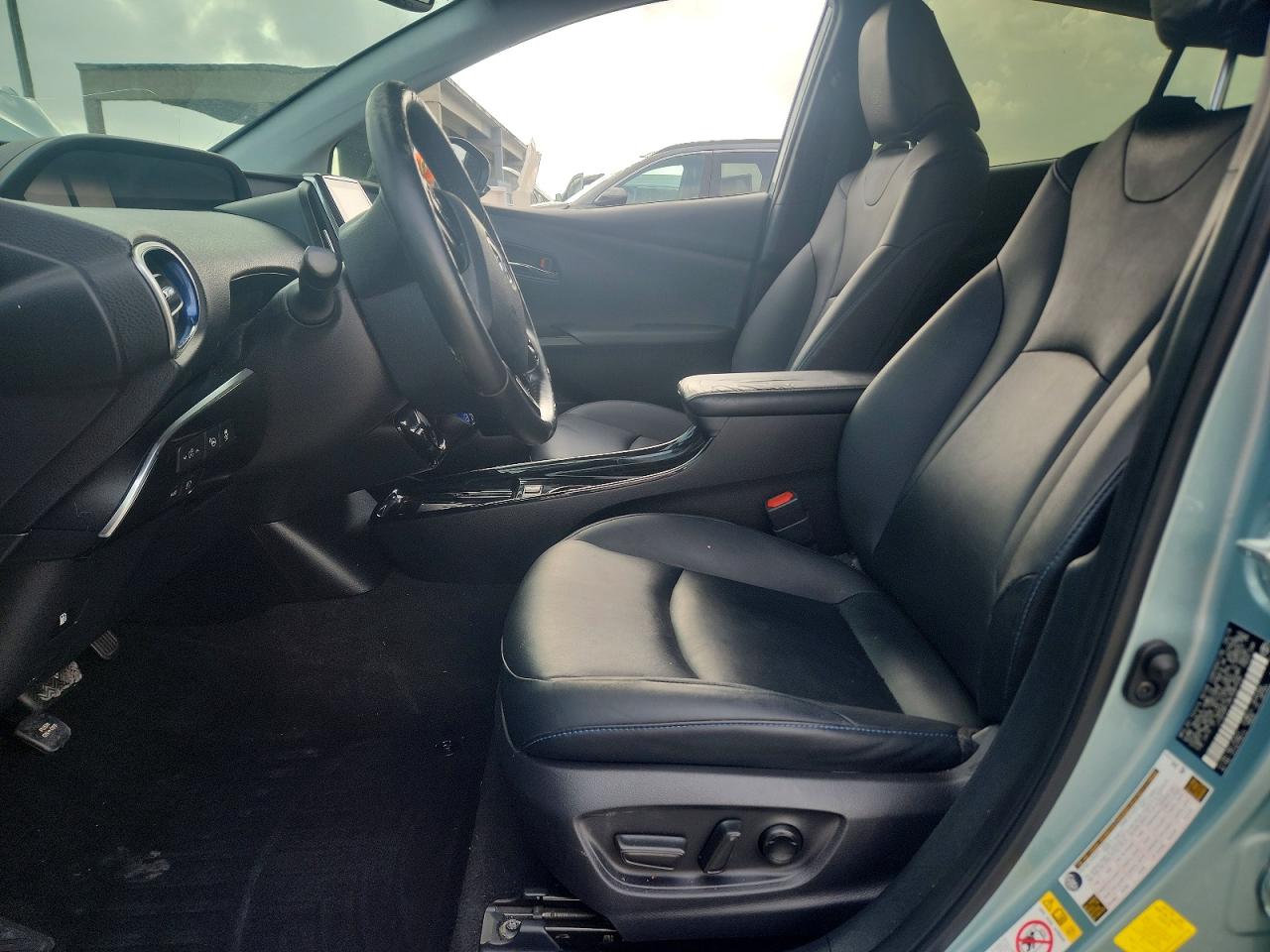 2019 TOYOTA PRIUS LIMITED photo 7