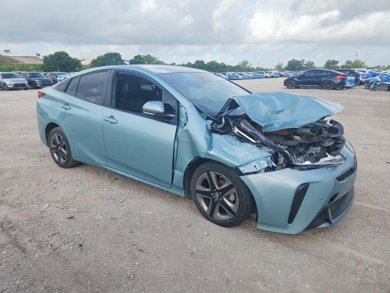 2019 TOYOTA PRIUS LIMITED photo 4