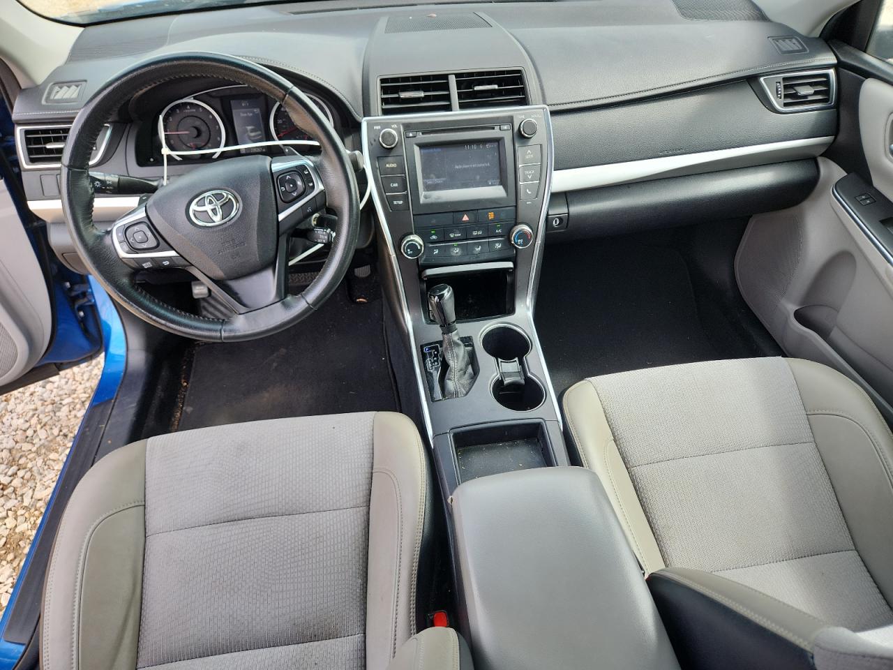 2017 TOYOTA CAMRY SE photo 8