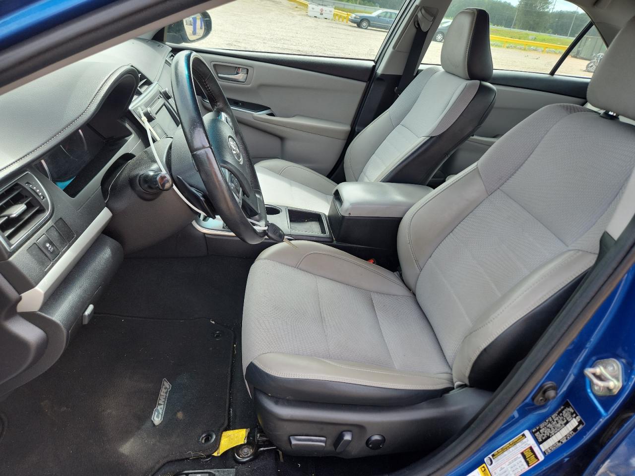 2017 TOYOTA CAMRY SE photo 7