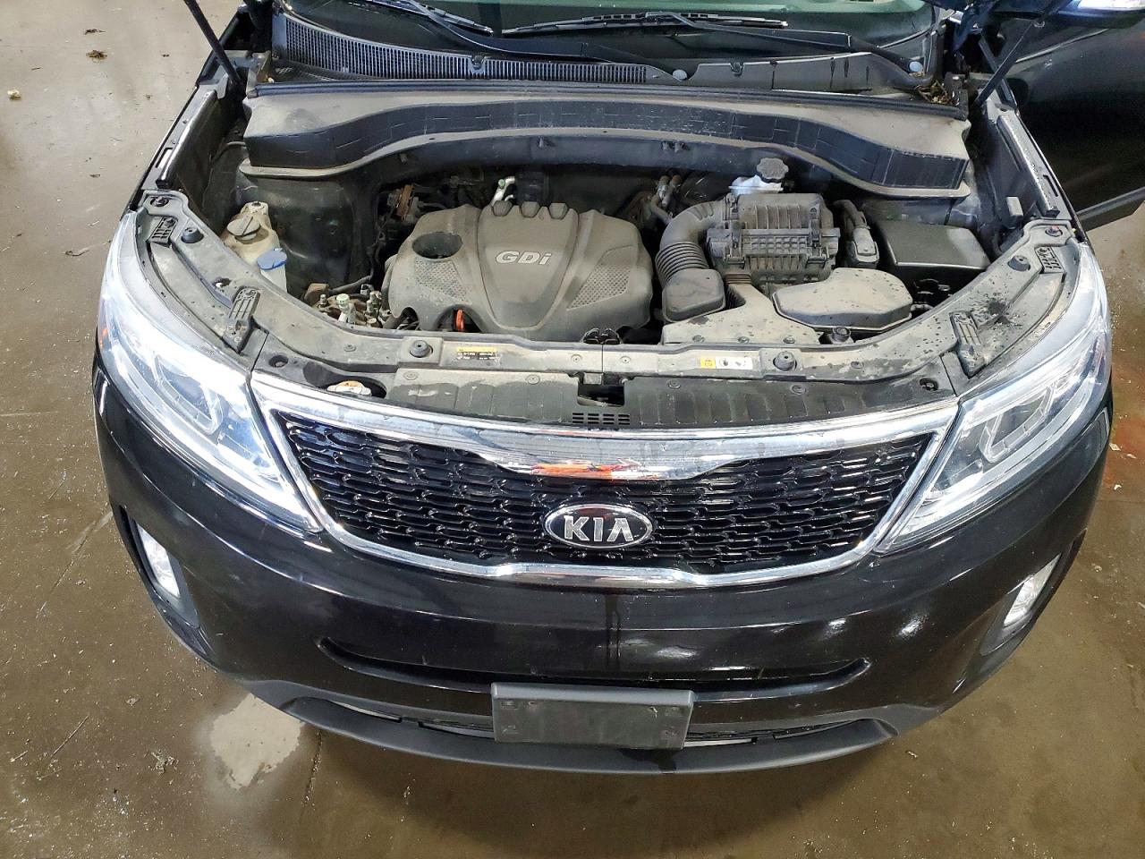 2014 KIA SORENTO LX photo 23