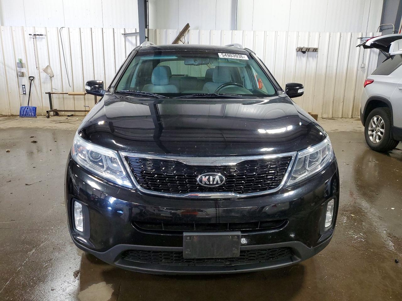 2014 KIA SORENTO LX photo 9