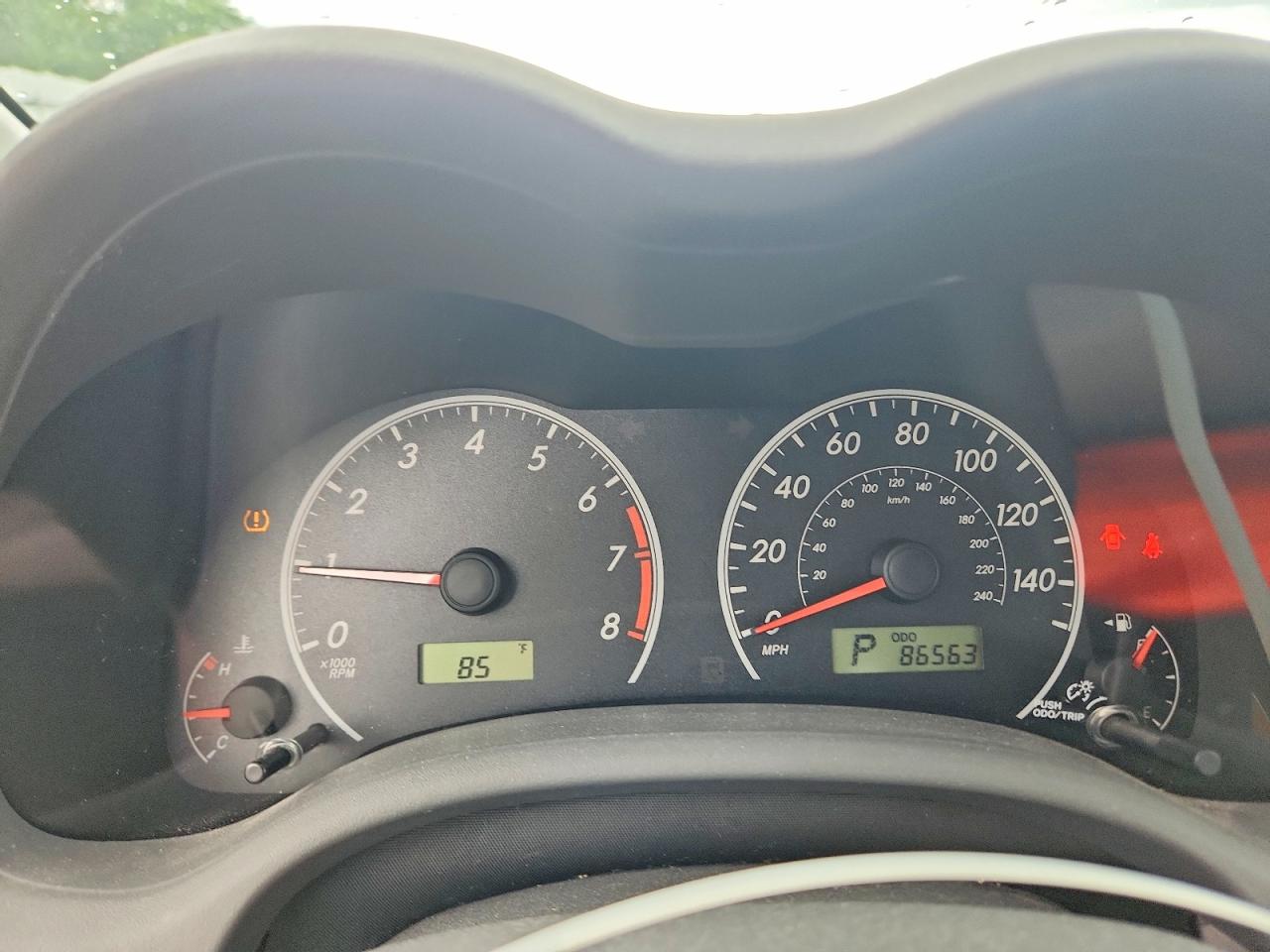 2010 TOYOTA COROLLA LE photo 9