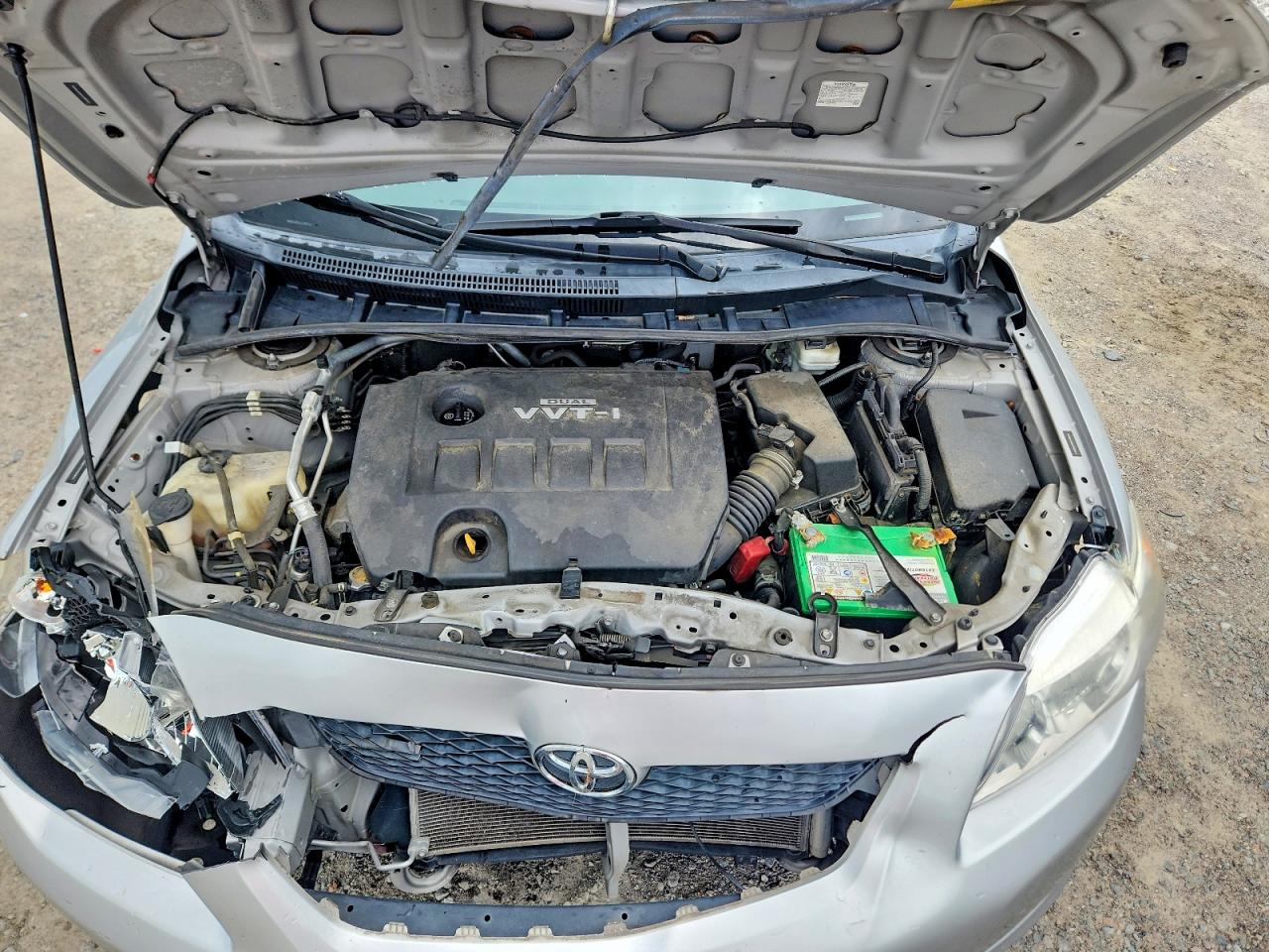 2010 TOYOTA COROLLA LE photo 11
