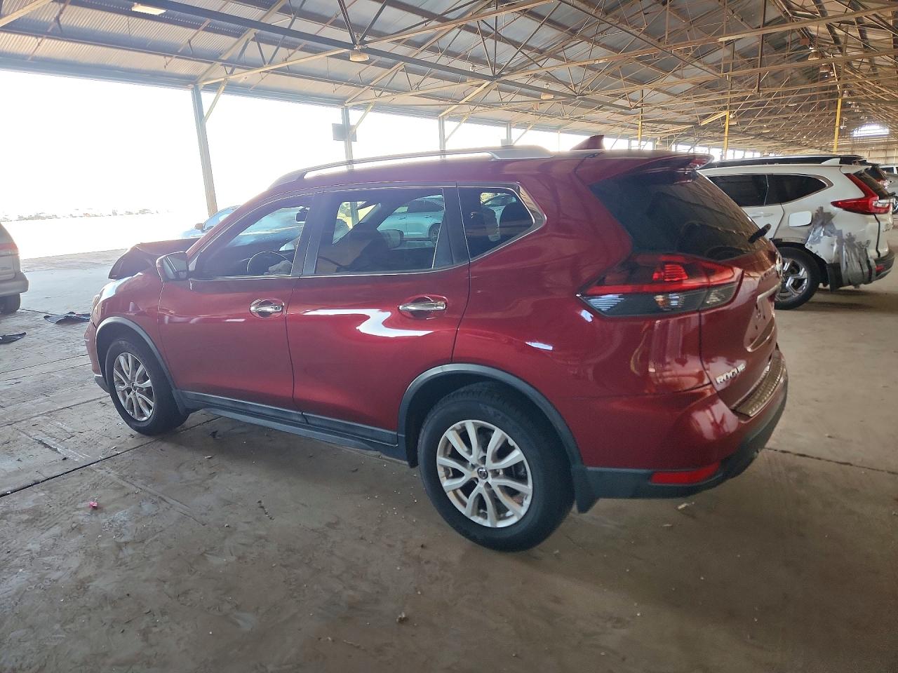 2018 NISSAN ROGUE SV photo 4