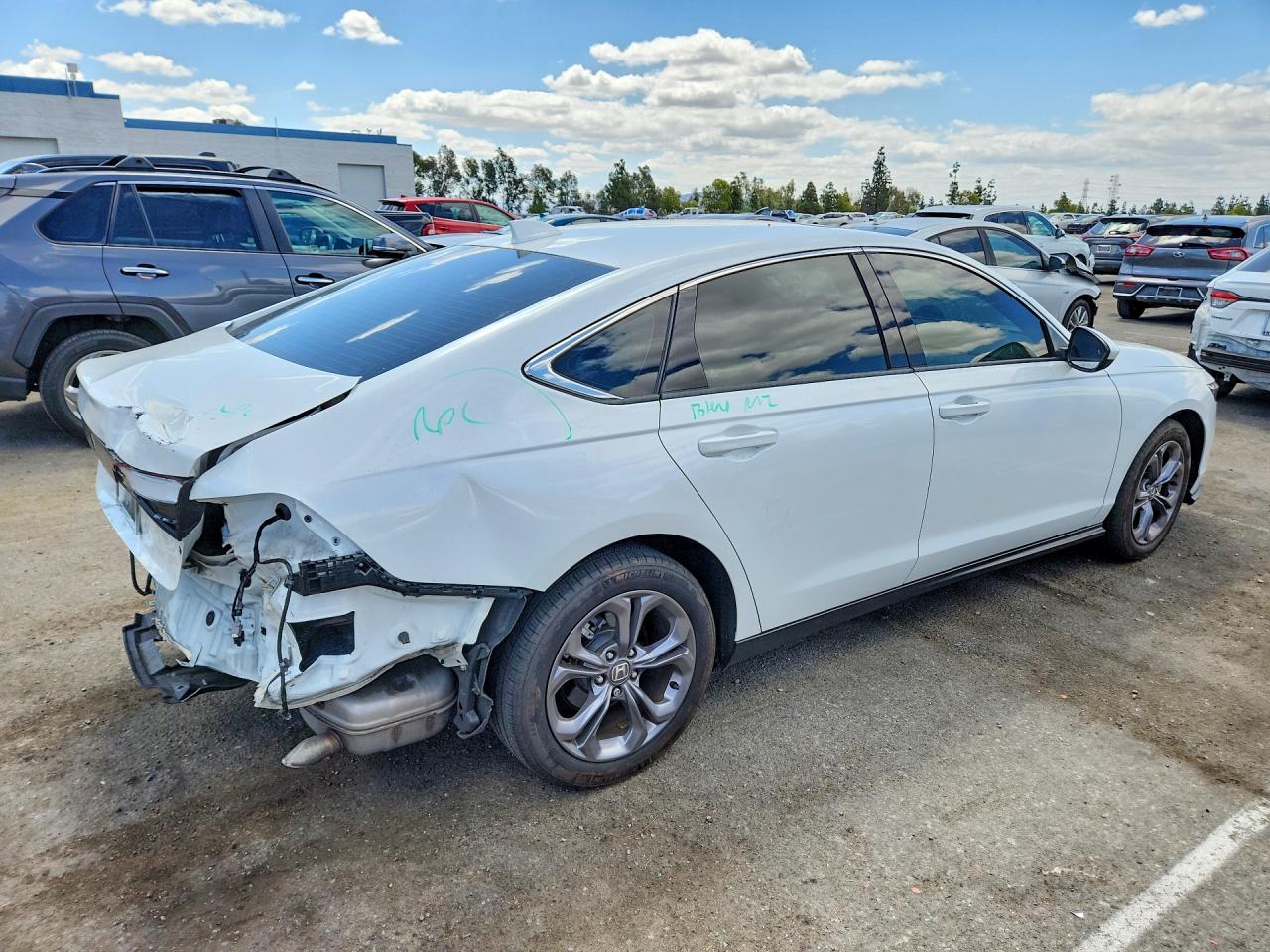 2024 HONDA ACCORD EX photo 7