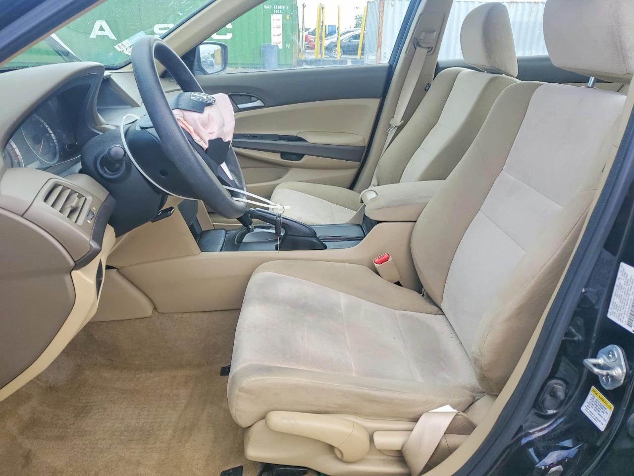 2010 HONDA ACCORD LX photo 13