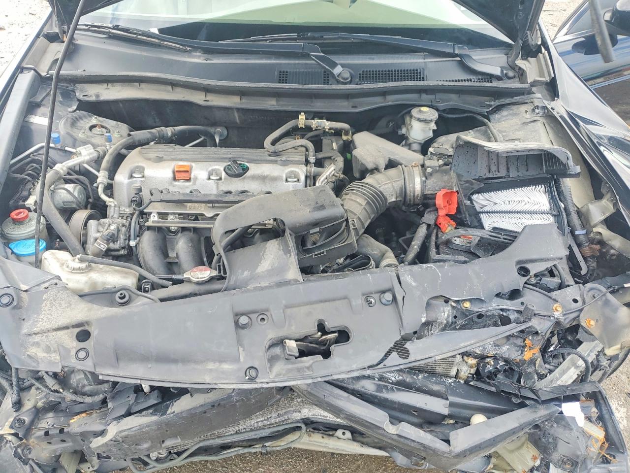 2010 HONDA ACCORD LX photo 21