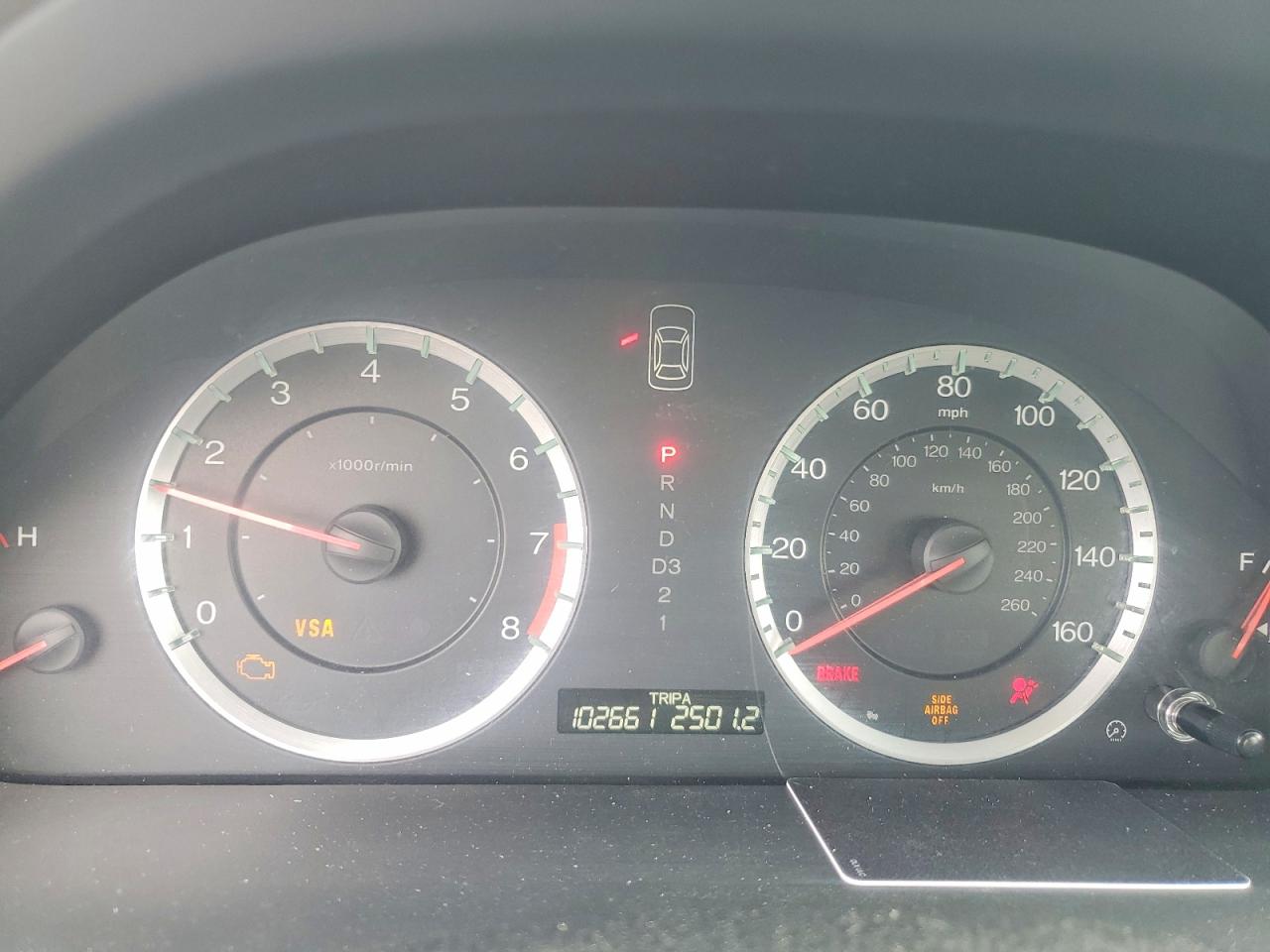 2010 HONDA ACCORD LX photo 17