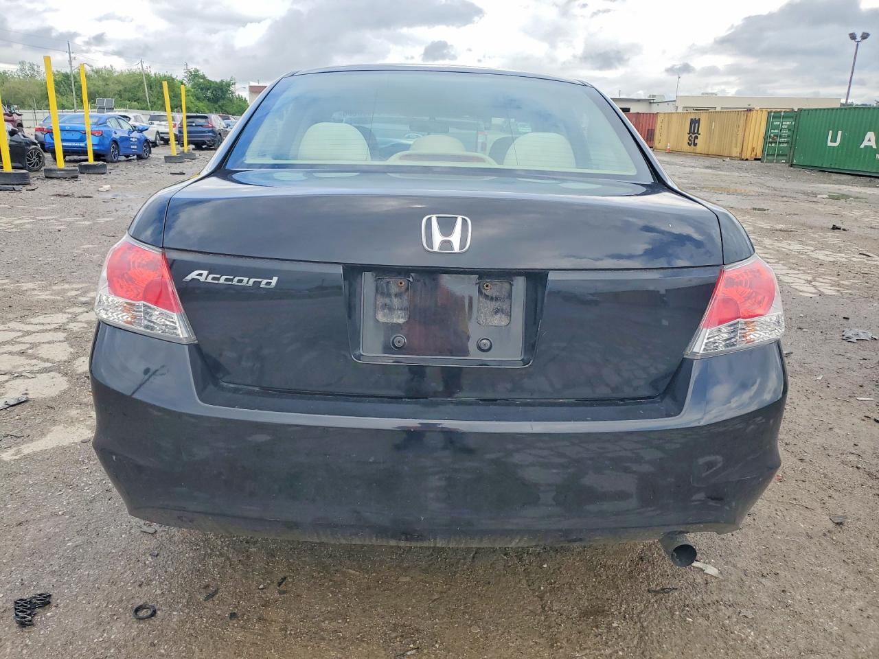 2010 HONDA ACCORD LX photo 11