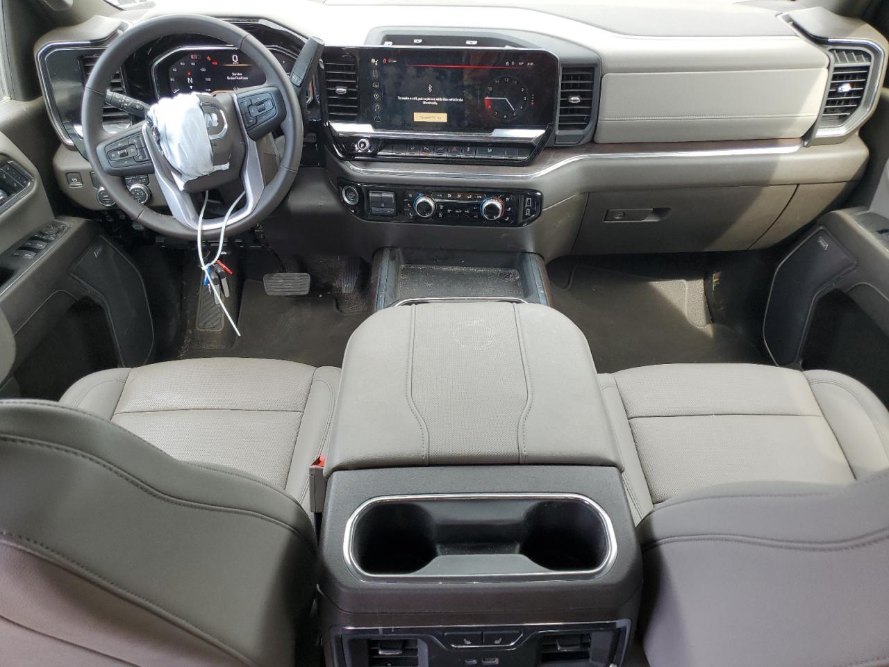 2025 GMC SIERRA C2500 SLT photo 8