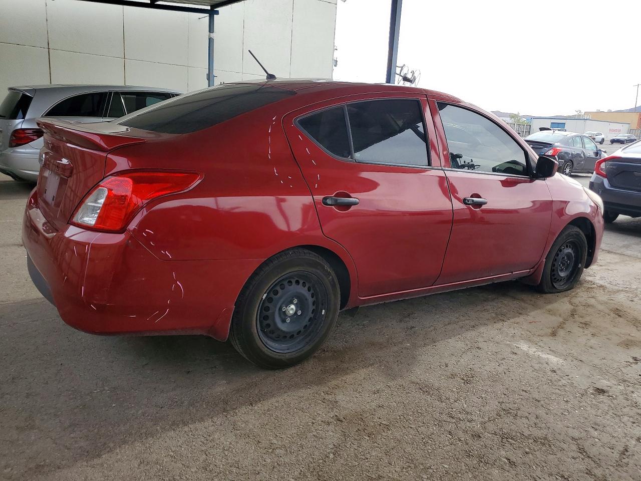 2019 NISSAN VERSA S PLUS photo 5