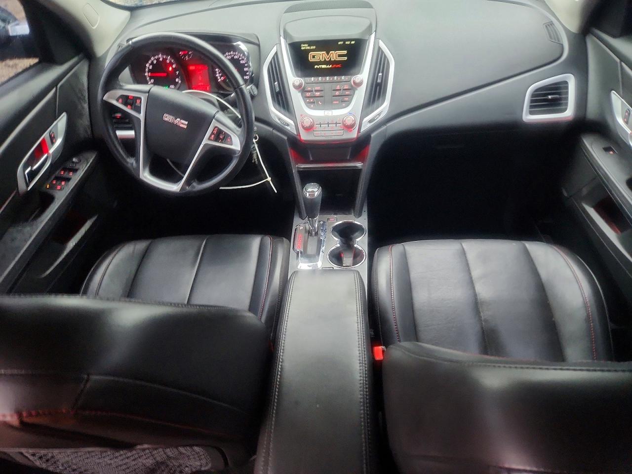 2017 GMC TERRAIN SLT photo 8