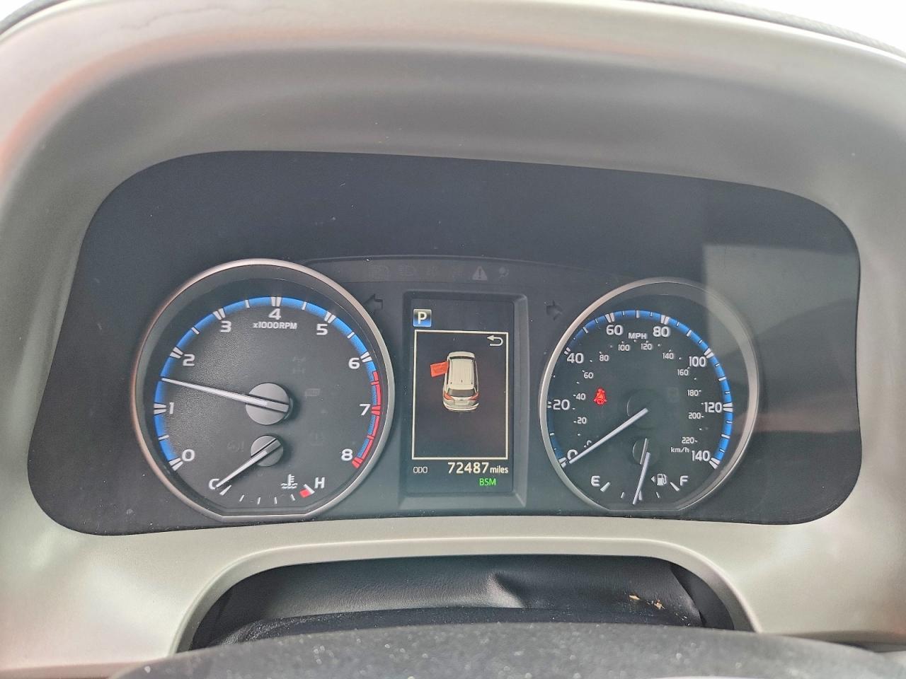 2018 TOYOTA RAV4 XLE photo 17