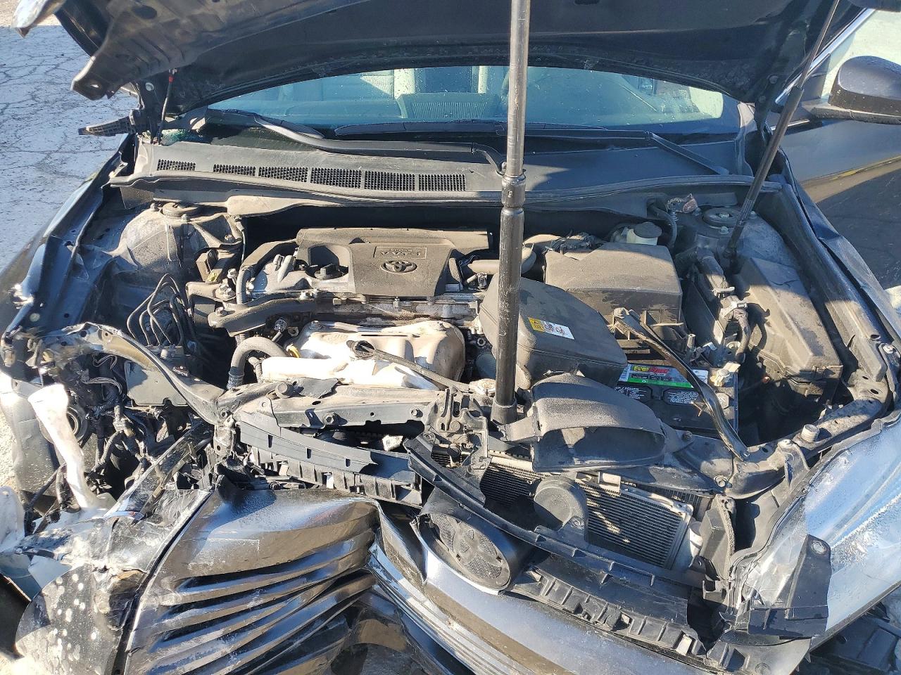 2017 TOYOTA CAMRY LE photo 21