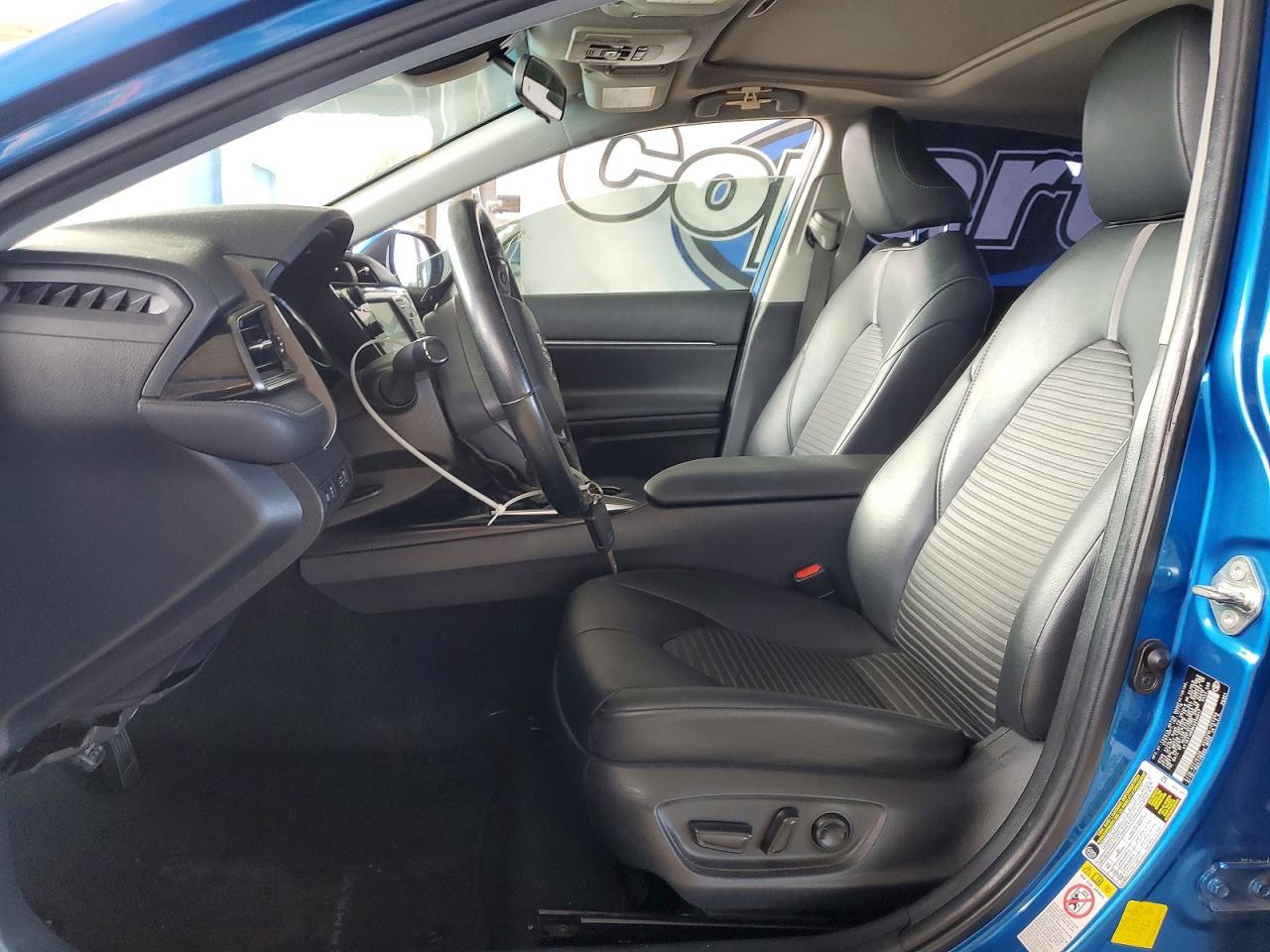 2019 TOYOTA CAMRY SE photo 7