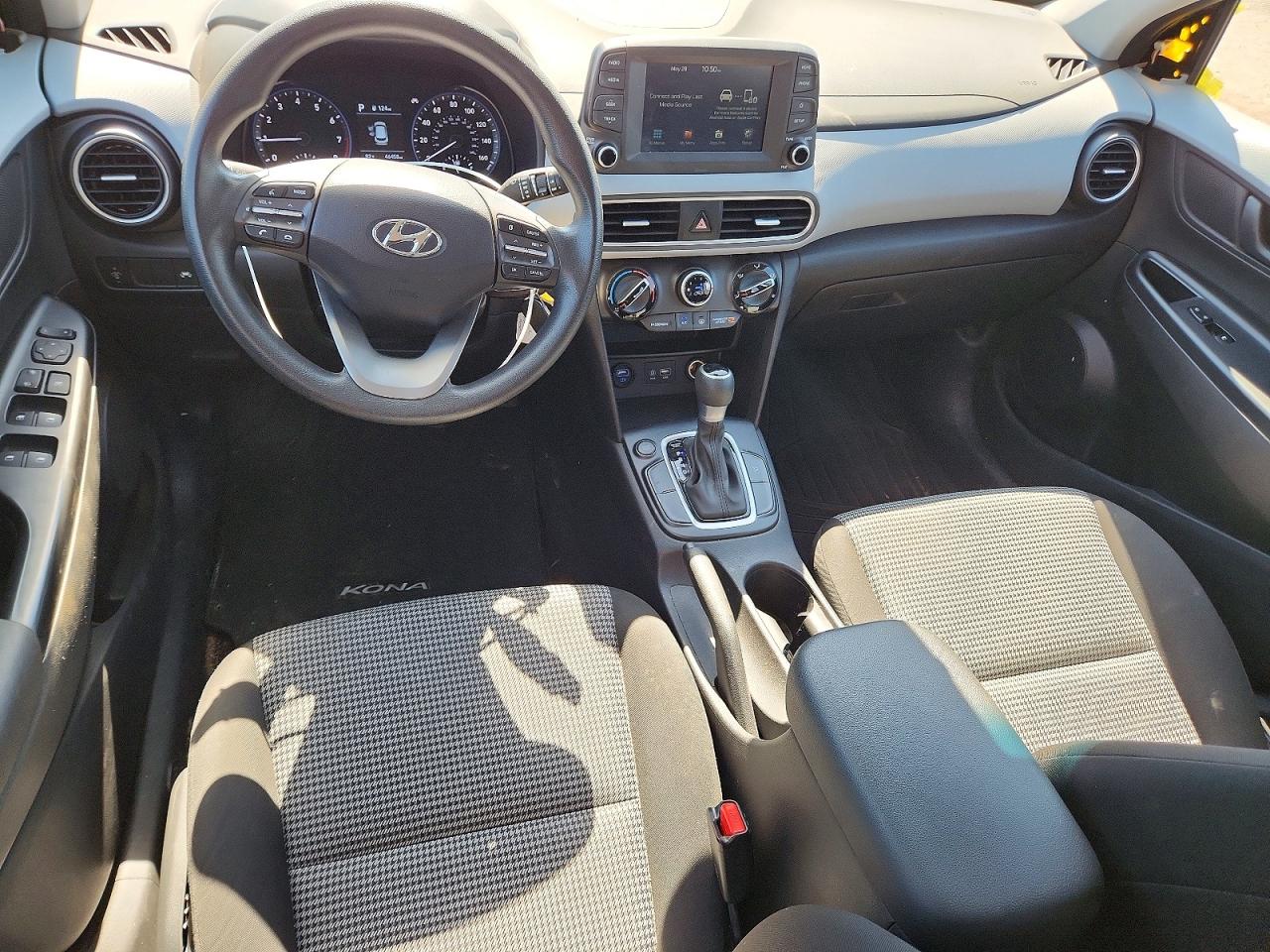 2020 HYUNDAI KONA SE photo 15