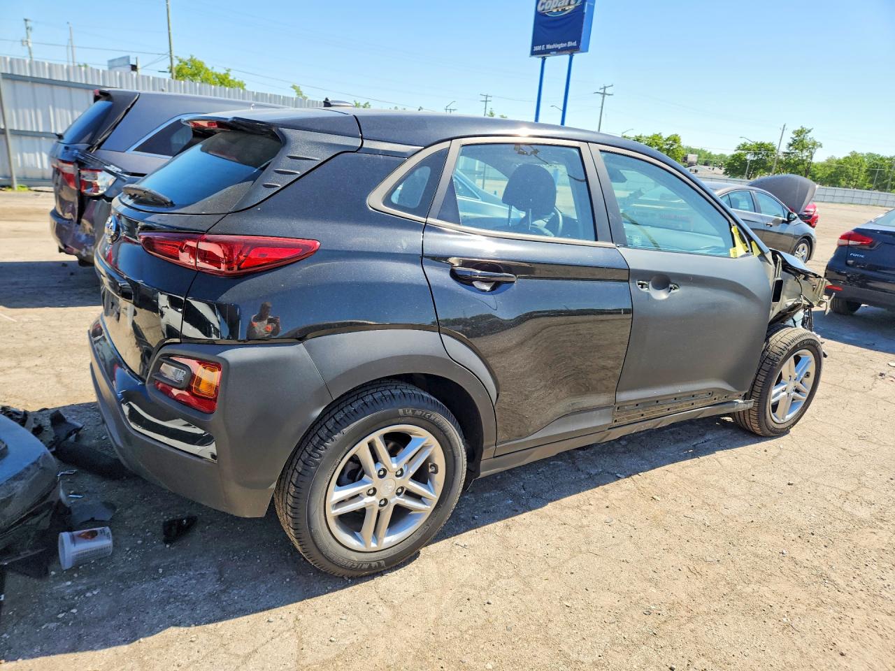 2020 HYUNDAI KONA SE photo 5