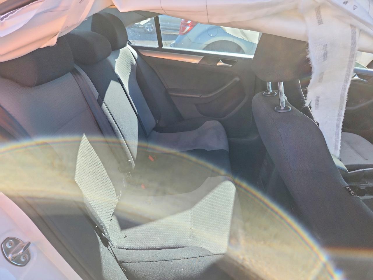 2017 VOLKSWAGEN JETTA S photo 28