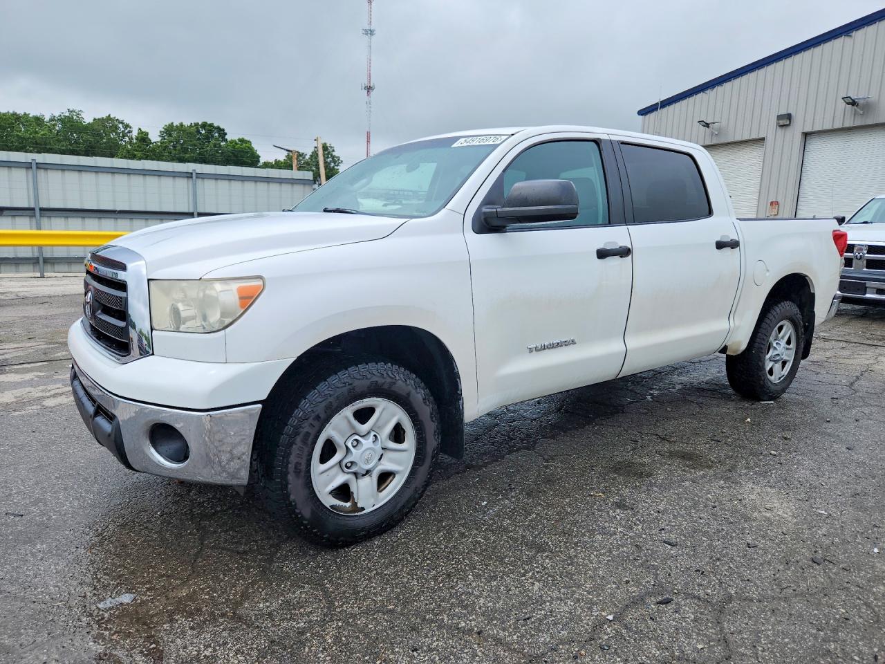 2011 TOYOTA TUNDRA