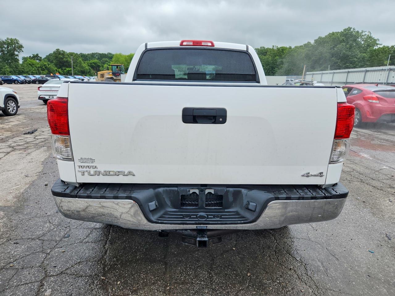 2011 TOYOTA TUNDRA CREWMAX SR5 photo 16