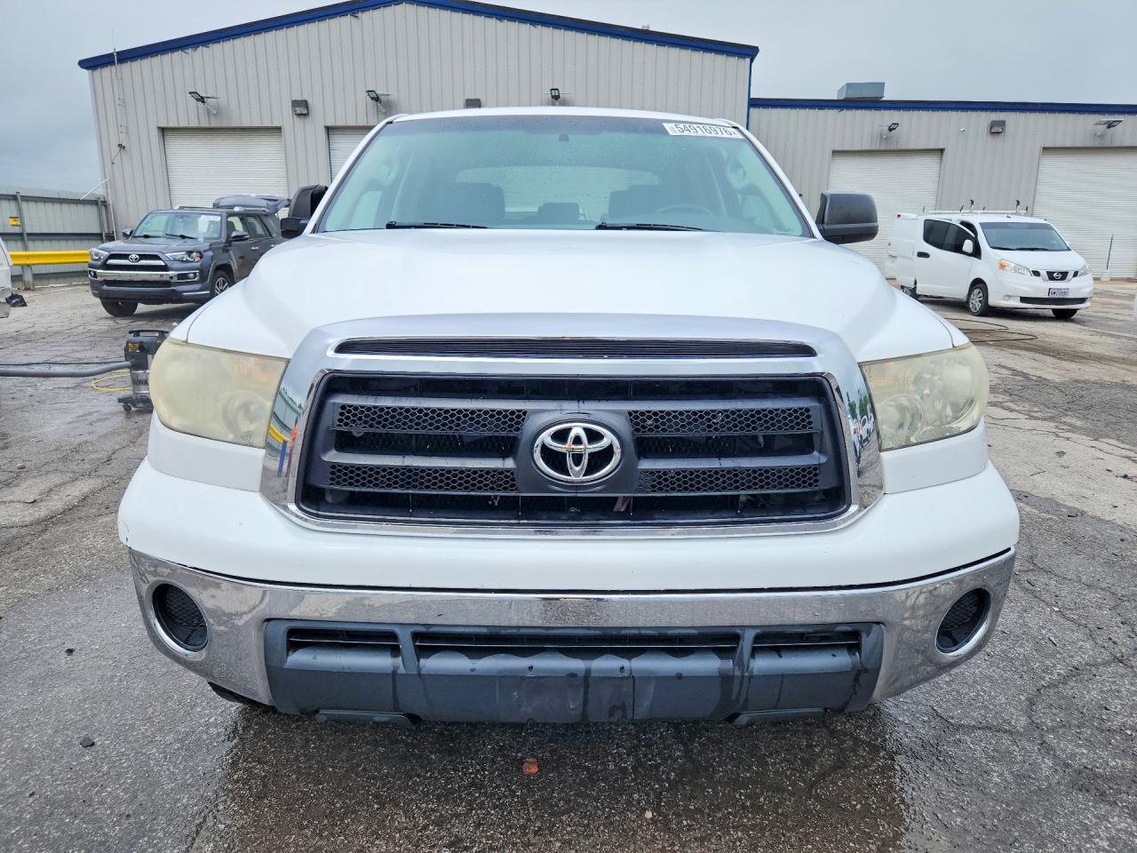 2011 TOYOTA TUNDRA CREWMAX SR5 photo 13