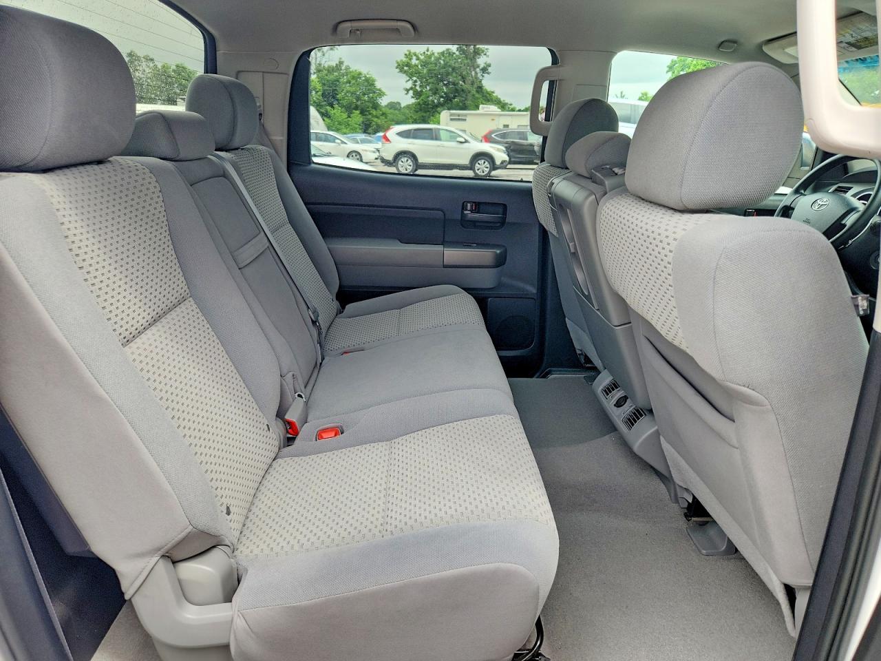 2011 TOYOTA TUNDRA CREWMAX SR5 photo 28