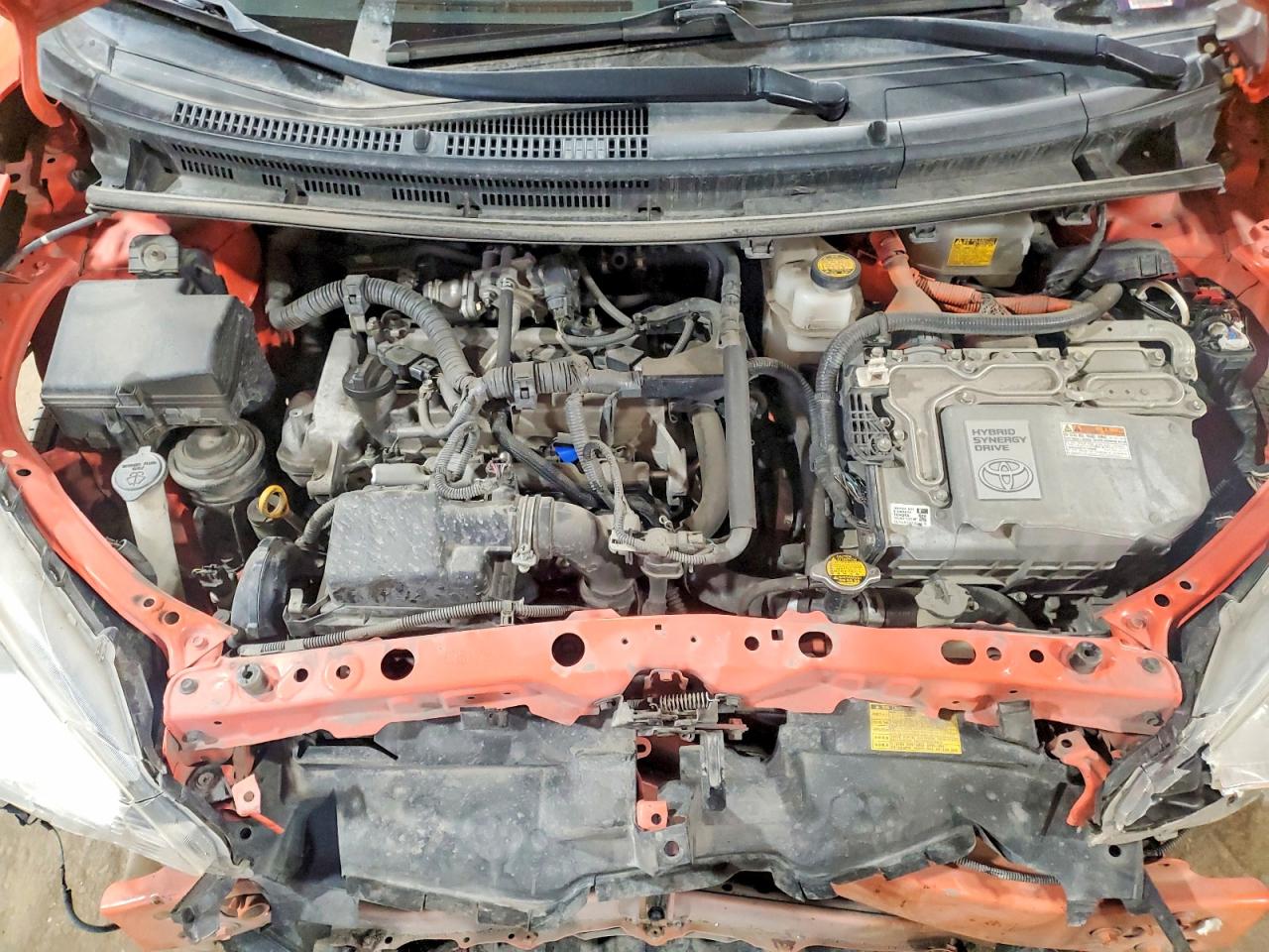 2013 TOYOTA PRIUS C THREE photo 23