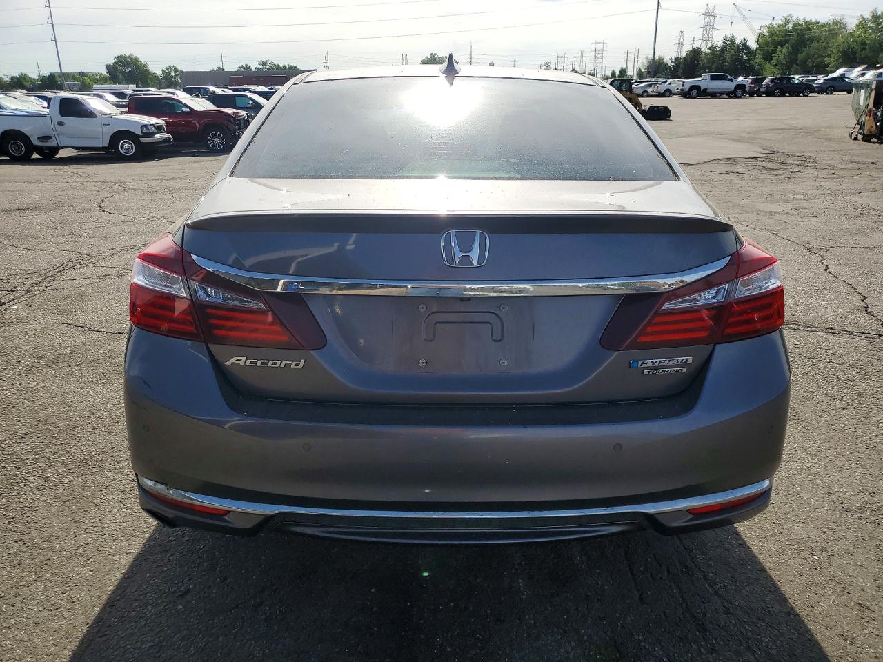 2017 HONDA ACCORD TOURING HYBRID photo 16