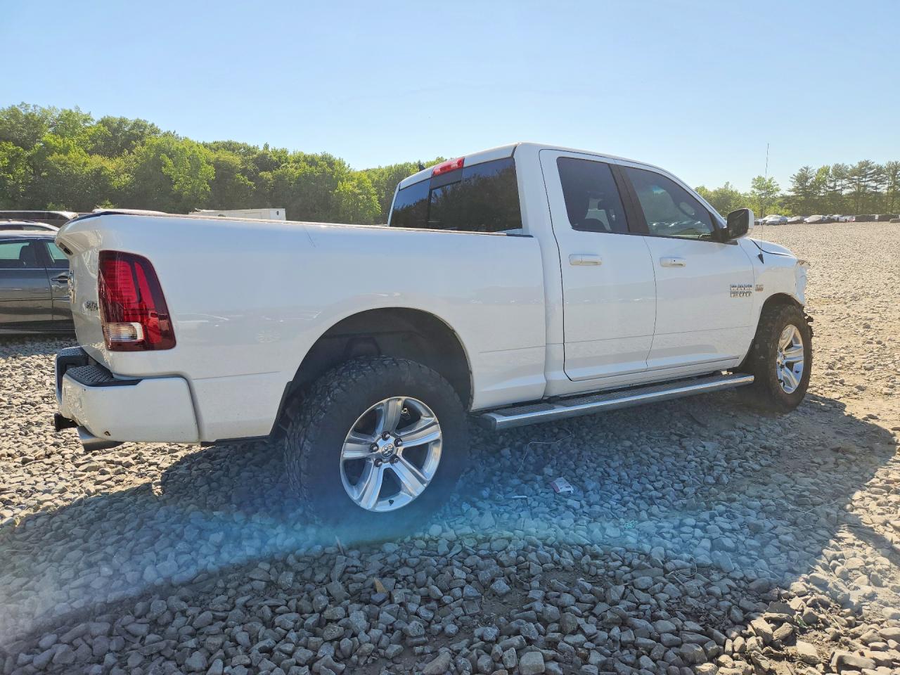 2015 RAM 1500 SPORT photo 5