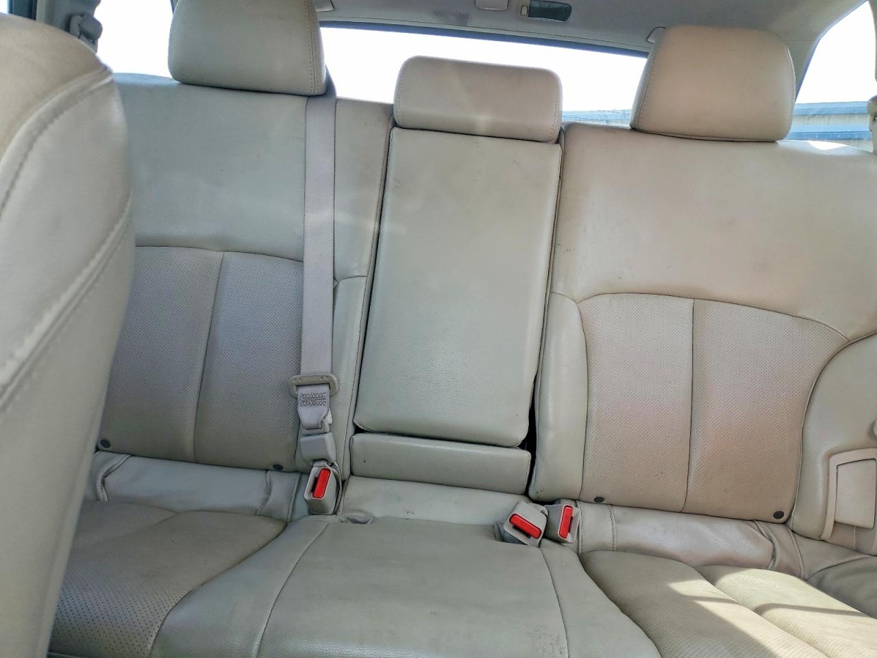 2011 SUBARU OUTBACK 2.5I LIMITED photo 19