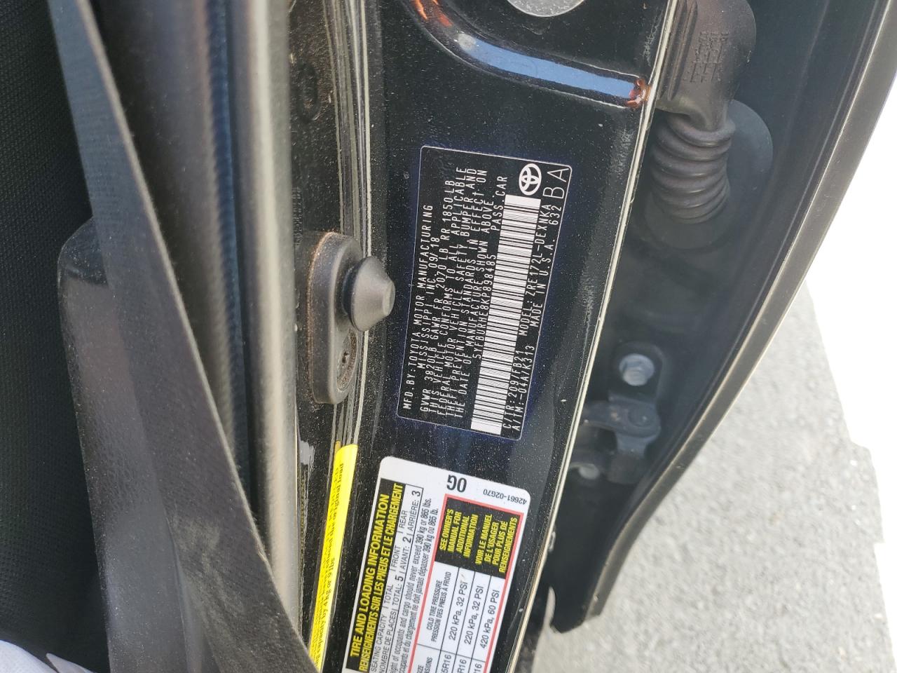 2019 TOYOTA COROLLA L photo 12