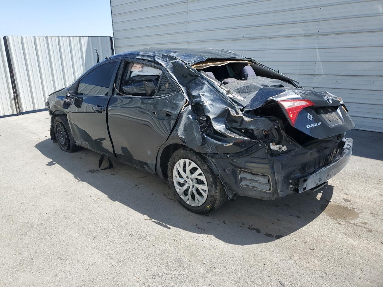 2019 TOYOTA COROLLA L photo 2