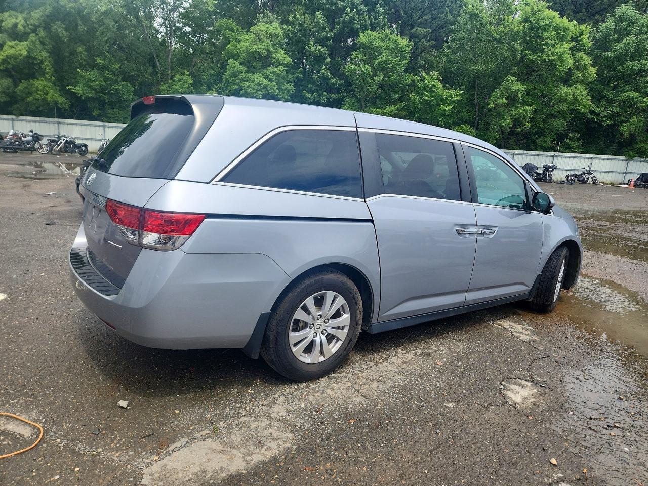 2016 HONDA ODYSSEY SE photo 5