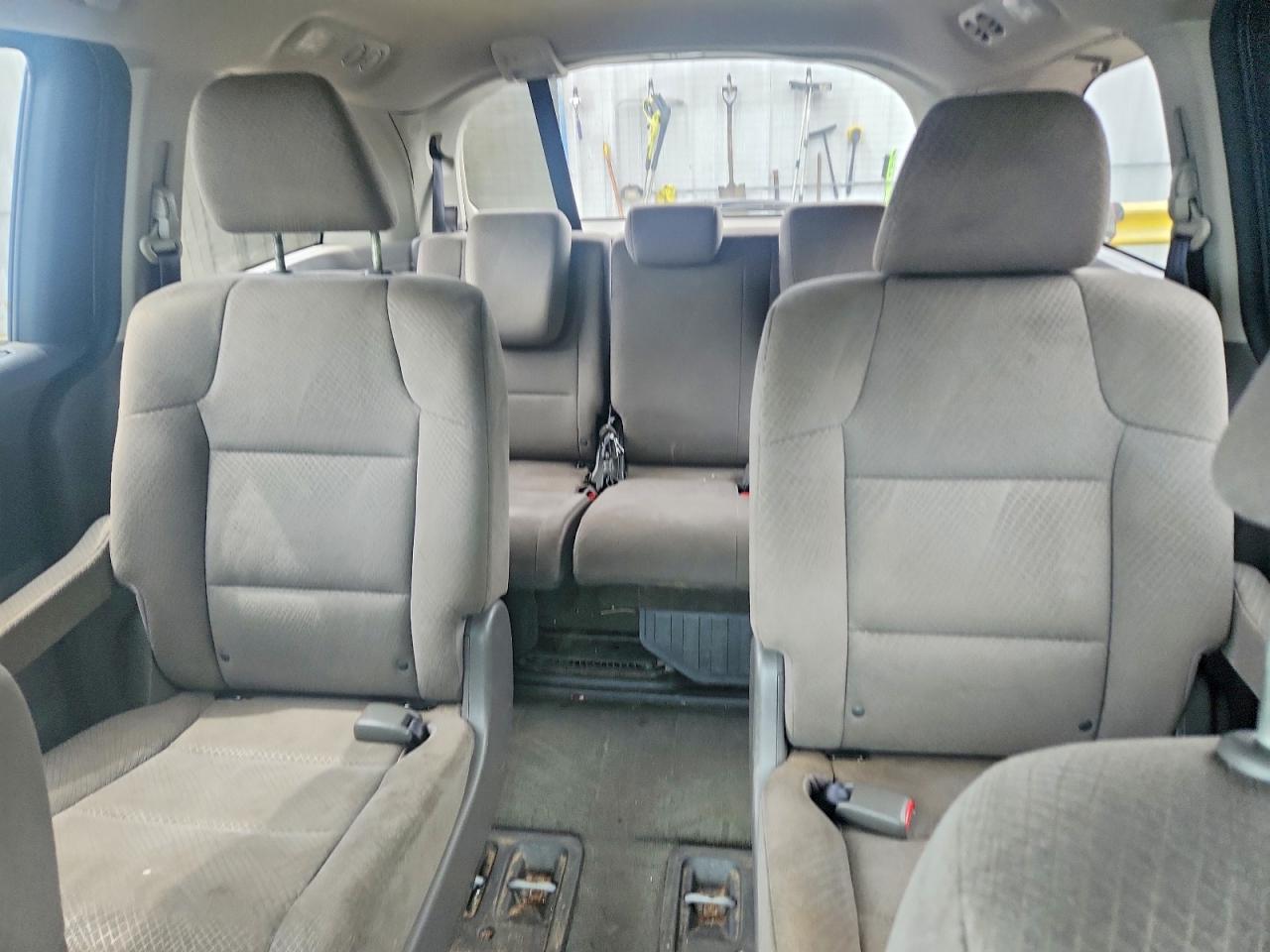 2016 HONDA ODYSSEY SE photo 19
