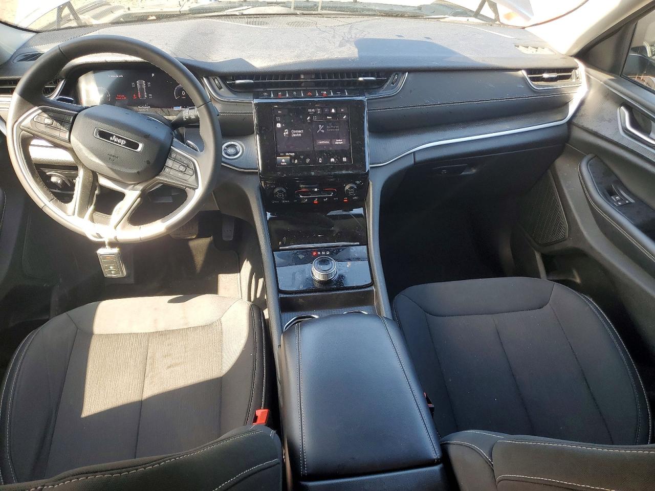 2023 JEEP GRAND CHEROKEE LAREDO photo 15