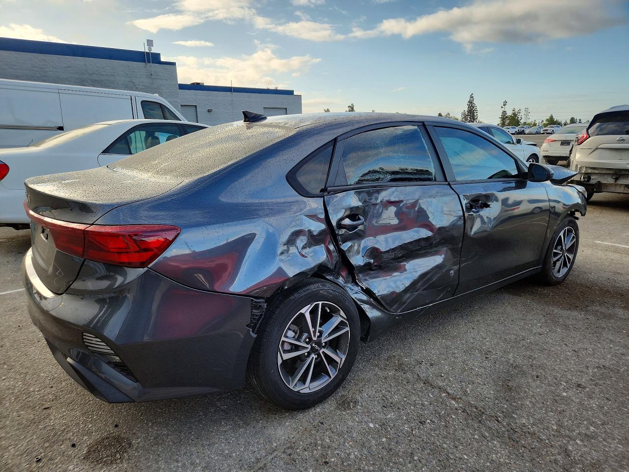 2023 KIA FORTE LXS photo 5