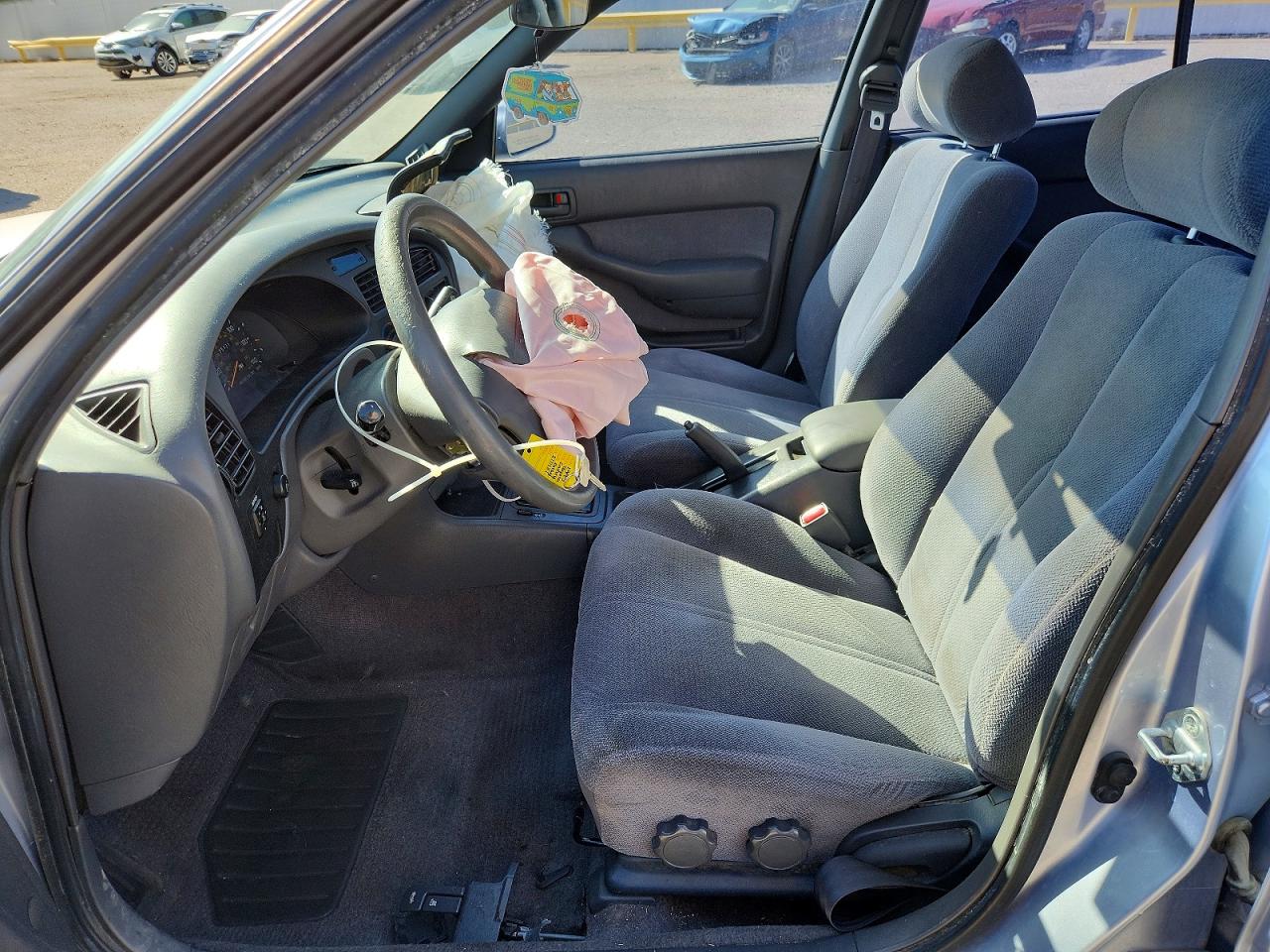 1995 TOYOTA CAMRY LE photo 19