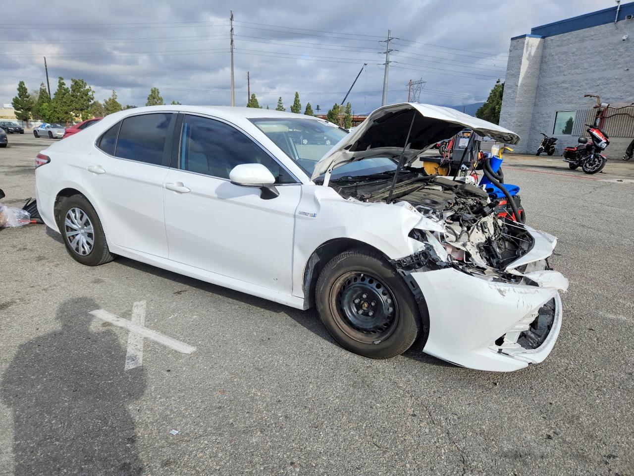 2020 TOYOTA CAMRY LE photo 7