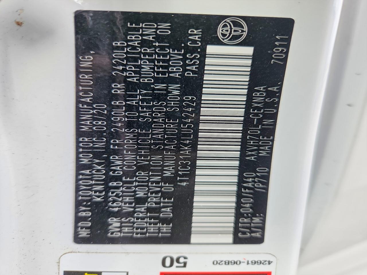 2020 TOYOTA CAMRY LE photo 25
