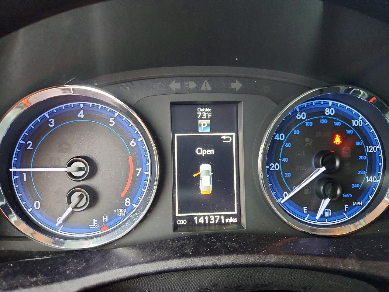 2019 TOYOTA COROLLA SE photo 17