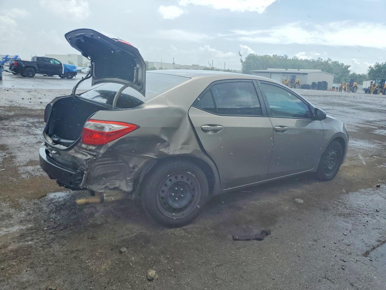 2016 TOYOTA COROLLA LE photo 7