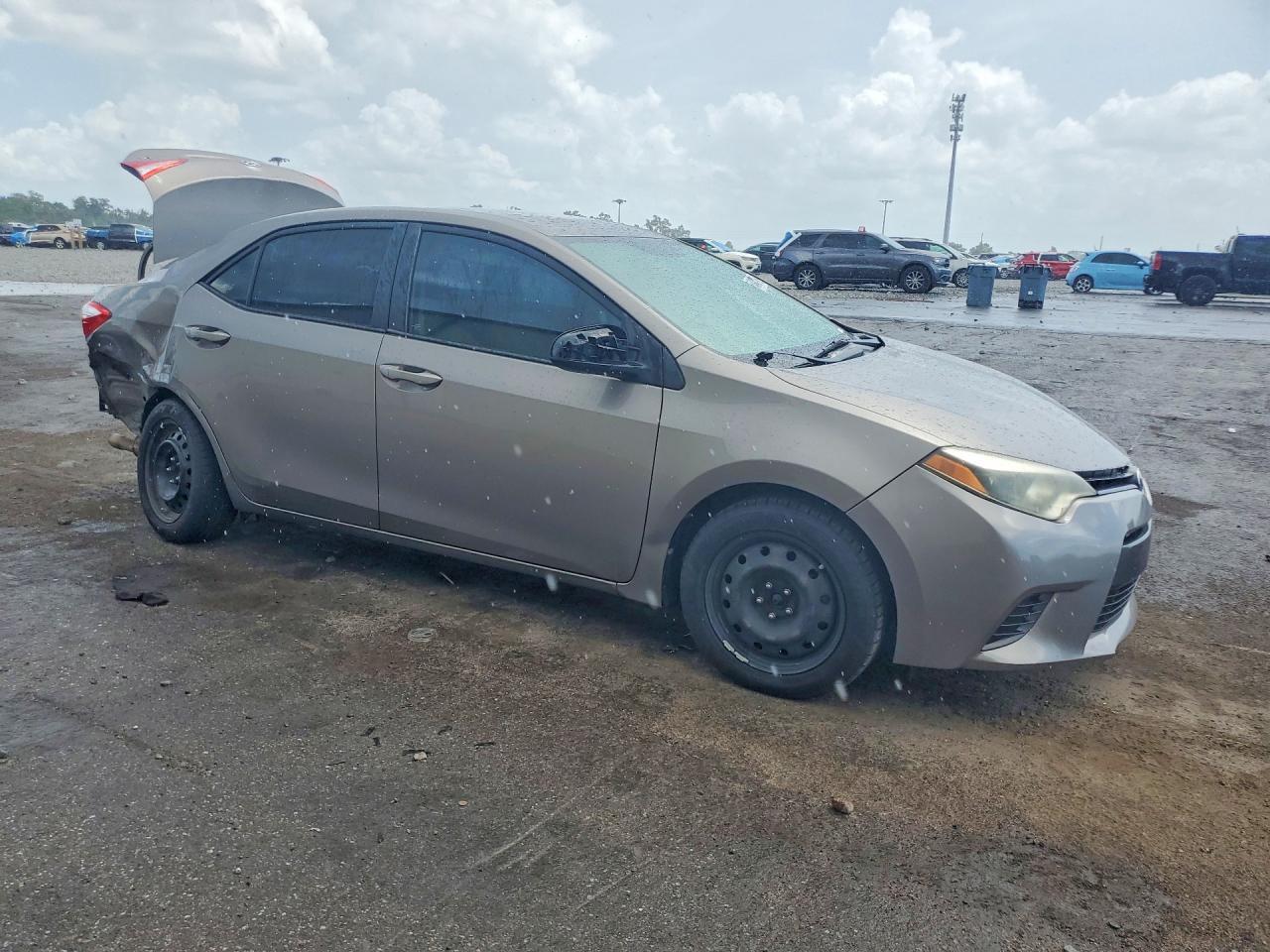 2016 TOYOTA COROLLA LE photo 10
