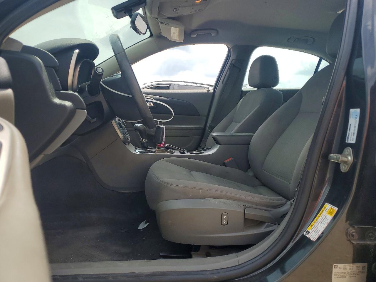 2014 CHEVROLET MALIBU LS photo 13