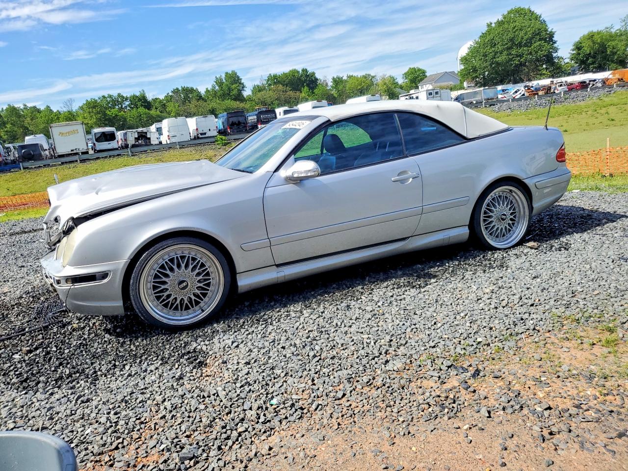 2003 MERCEDES-BENZ CLK