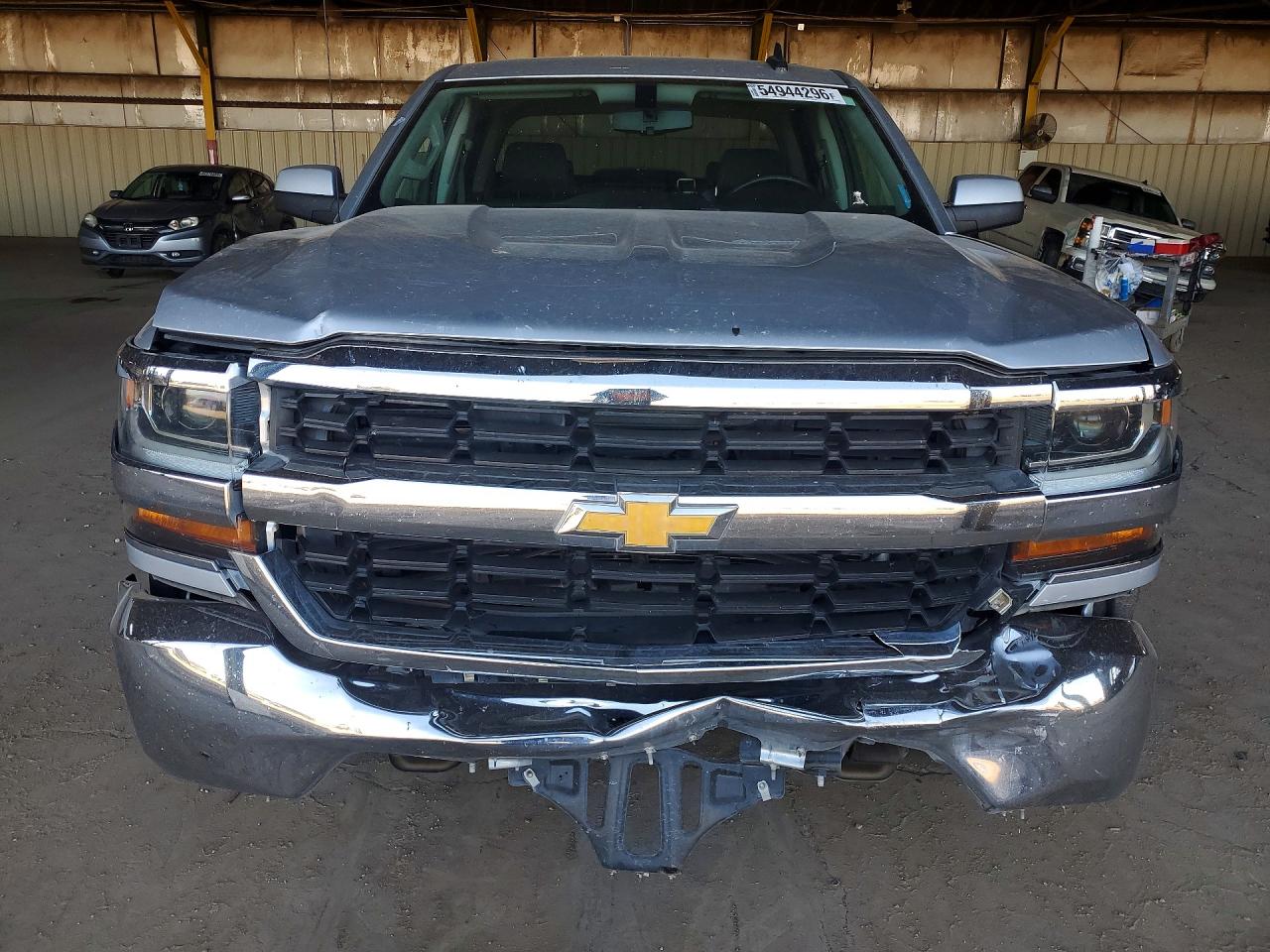 2018 CHEVROLET SILVERADO C1500 LT photo 9