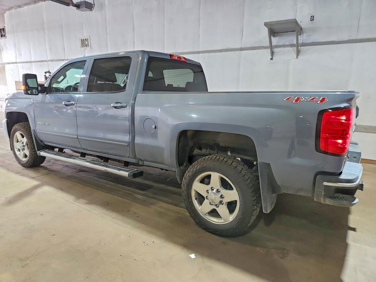 2015 CHEVROLET SILVERADO K2500 HEAVY DUTY LT photo 2