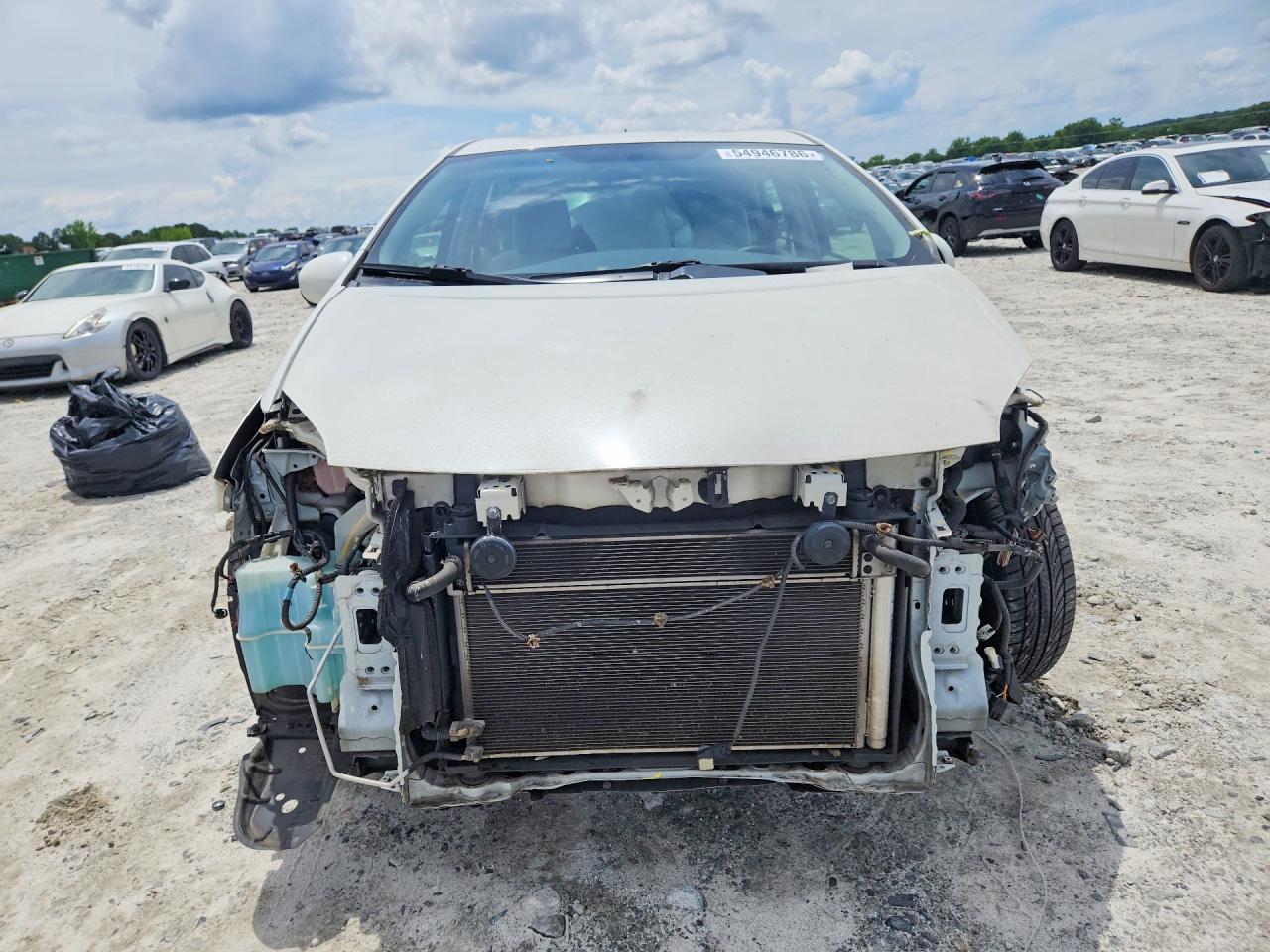 2012 TOYOTA PRIUS TWO photo 5